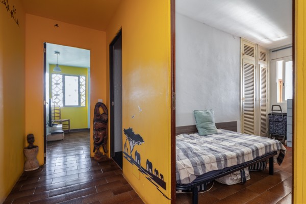Apartamento con Vistas al Mar para Reformar en Illetas – Gran Oportunidad de Inversión