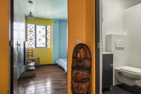 Apartamento con Vistas al Mar para Reformar en Illetas – Gran Oportunidad de Inversión
