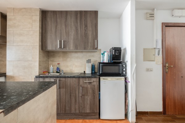 Apartamento con Vistas al Mar para Reformar en Illetas – Gran Oportunidad de Inversión