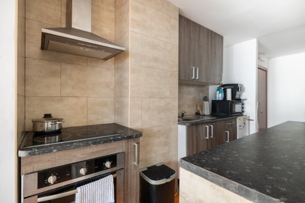 Apartamento con Vistas al Mar para Reformar en Illetas – Gran Oportunidad de Inversión