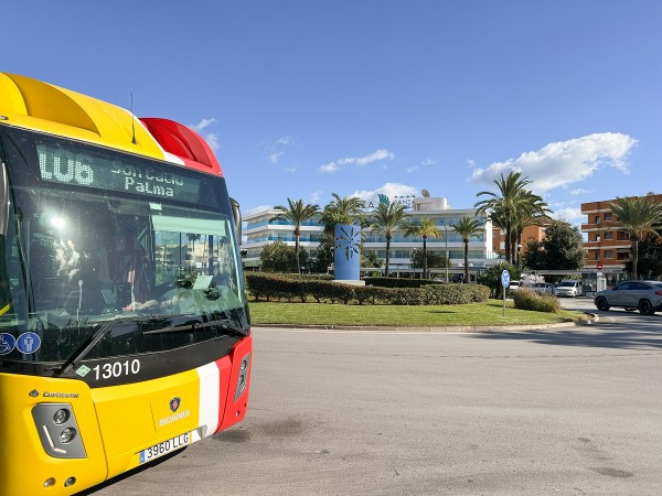 Acogedor apartamento semi-reformado en el centro de Santa Ponça con piscina y parking