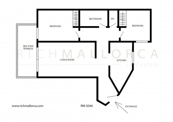 Acogedor apartamento semi-reformado en el centro de Santa Ponça con piscina y parking