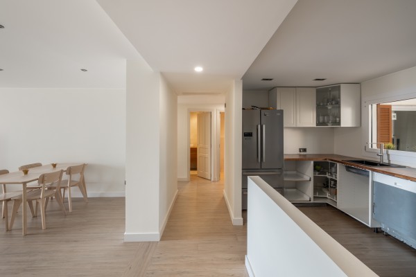 Acogedor apartamento en el centro de Santa Ponça con piscina y parking