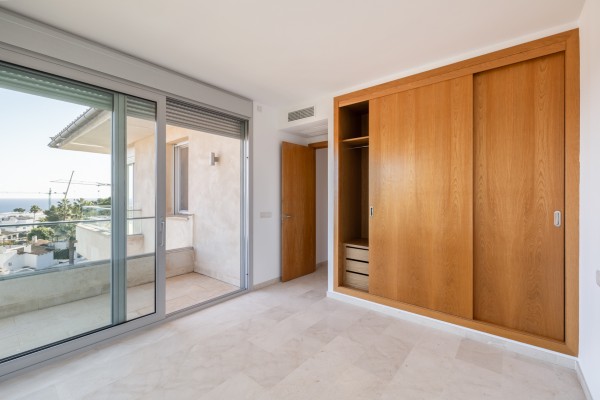 Rare Penthouse with Private Rooftop & Sea Views