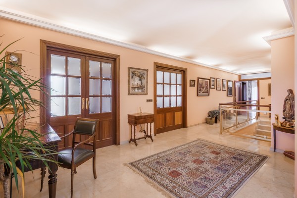 House with golf and mountain views for sale in Son Vida