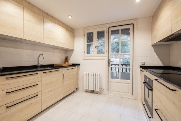 Penthouse with Golf Views and Sunny Terrace in Bendinat