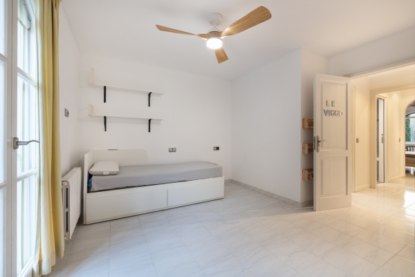 Penthouse with Golf Views and Sunny Terrace in Bendinat