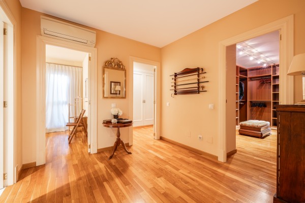 Großzügige Wohnung mit XL-Terrasse und Meerblick