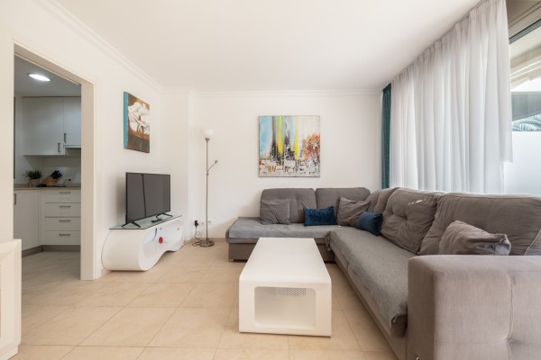 Townhouse Villa with Private Garden and Garage near Playa de Muro