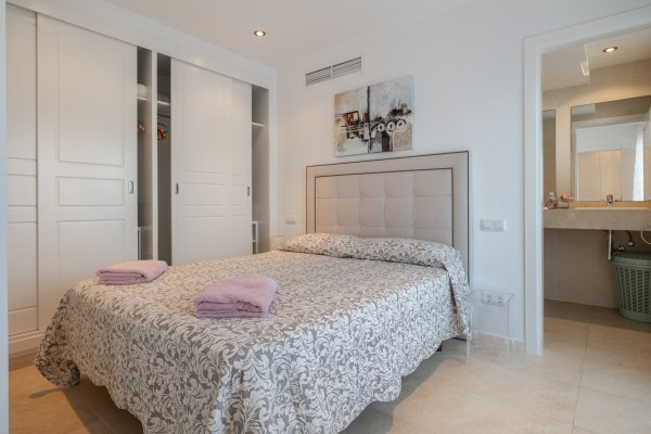 Townhouse Villa with Private Garden and Garage near Playa de Muro