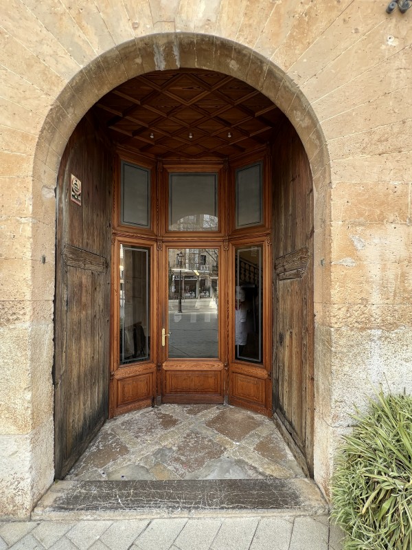 Casa de pueblo con carácter y gran potencial en el centro de Llucmajor