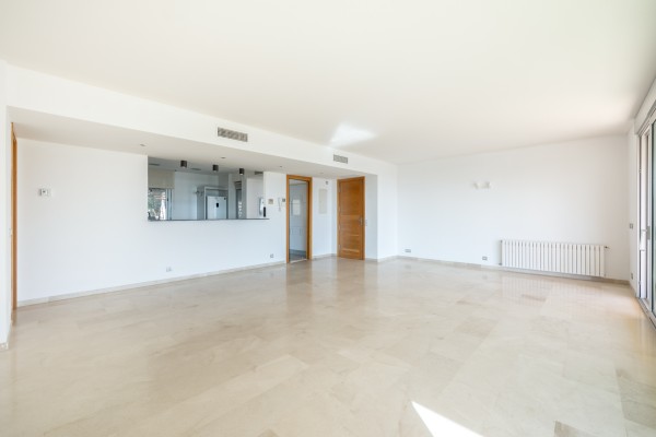 Exclusive apartment with partial sea views and private garage