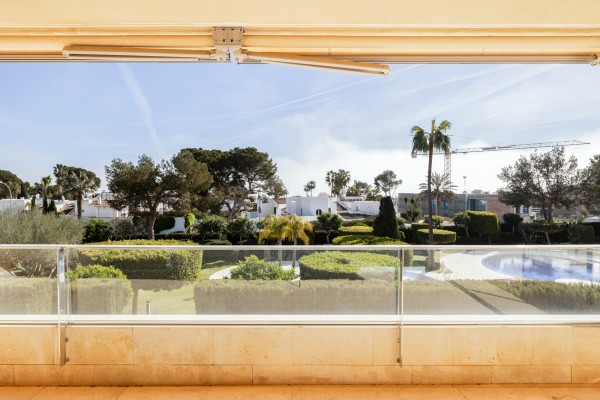 Exclusive apartment with partial sea views and private garage