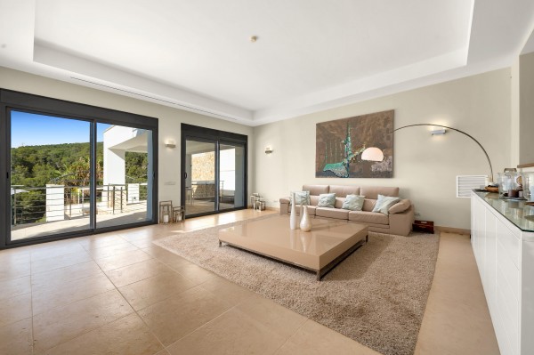 Moderne Villa mit atemberaubendem Meerblick