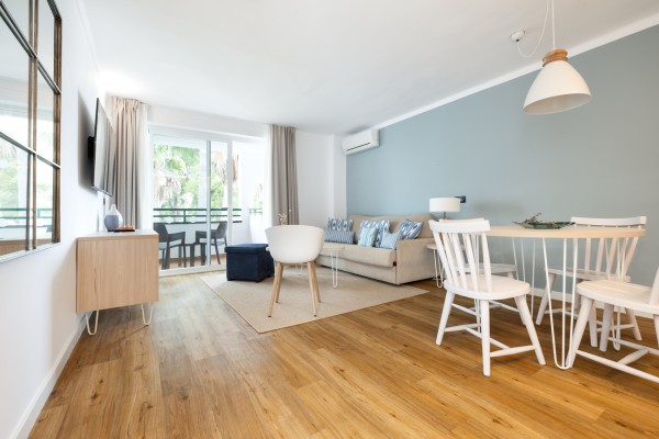 Просторный апартамент с 2 спальнями в Wyndham Portocolom – lifestyle и доход у моря