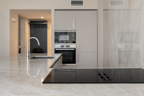 Oтремонтированная квартира с видом на море в престижном комплексе в Illetas