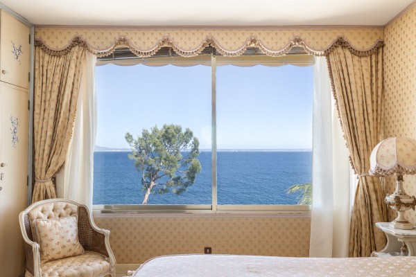 Investitionswohnung in erster Meereslinie mit Panoramablick auf die Bucht von Palma