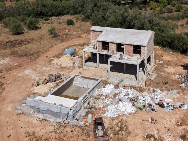 Casa de campo mediterránea en construcción con piscina y gran parcela en Sencelles