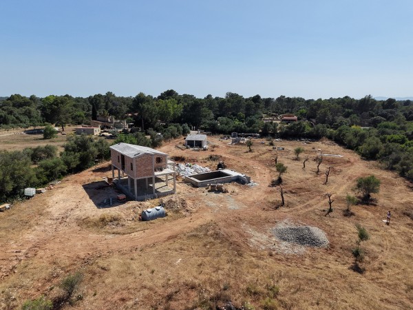 Casa de campo mediterránea en construcción con piscina y gran parcela en Sencelles