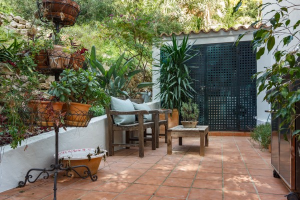 Renovated duplex apartment with spacious private terraces in Cas Català