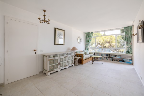 1-Bedroom Seafront Apartment in Illetas – Zodiac Residential Complex