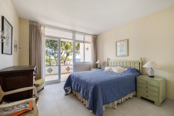 1-Bedroom Seafront Apartment in Illetas – Zodiac Residential Complex