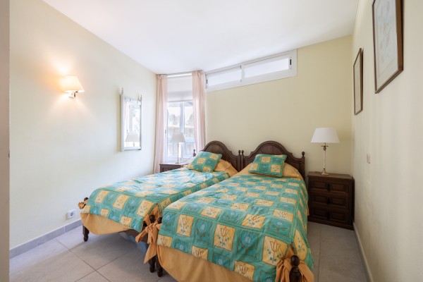 Apartment with terrace in the iconic Zodiac Residence in Illetas