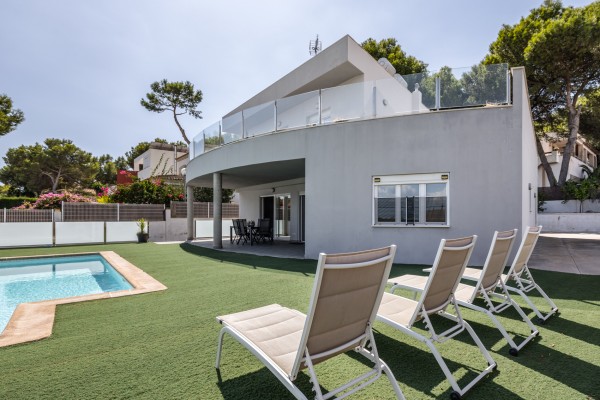 Detached house with pool in El Toro