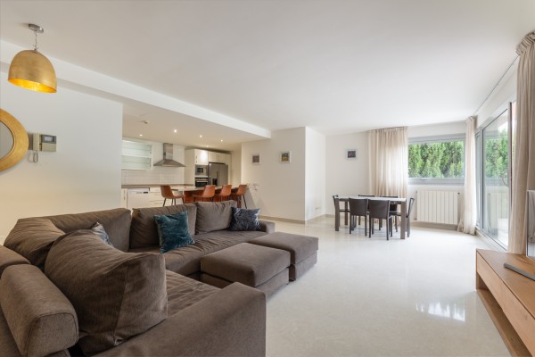 Erdgeschosswohnung mit Privatgarten in Floresta de Mar