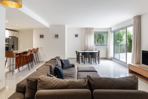Erdgeschosswohnung mit Privatgarten in Floresta de Mar