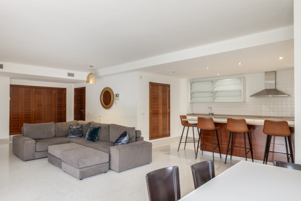 Erdgeschosswohnung mit Privatgarten in Floresta de Mar