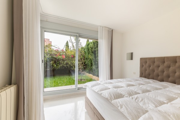 Erdgeschosswohnung mit Privatgarten in Floresta de Mar