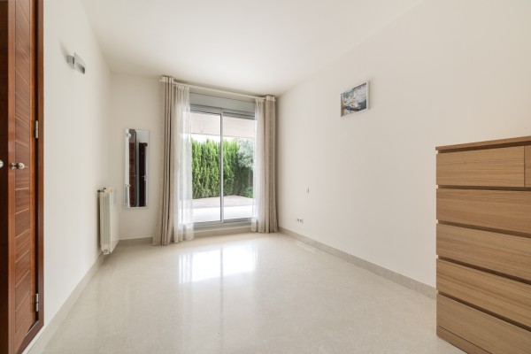 Erdgeschosswohnung mit Privatgarten in Floresta de Mar