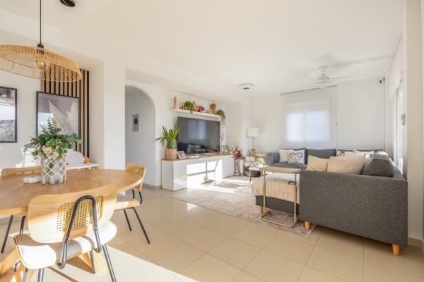 Ático de 4 dormitorios con solárium privado de 100 m² en Es Caülls