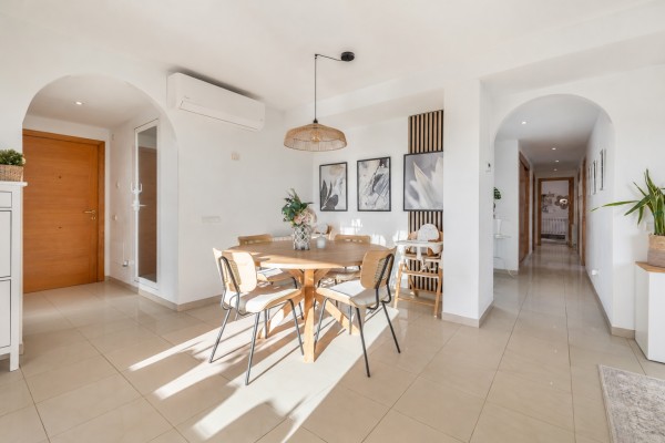 Ático de 4 dormitorios con solárium privado de 100 m² en Es Caülls