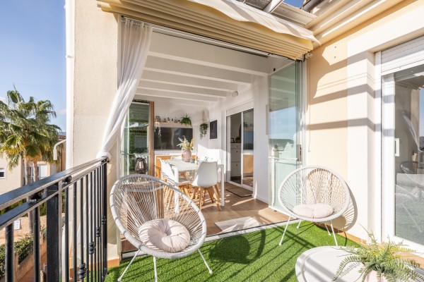 Ático de 4 dormitorios con solárium privado de 100 m² en Es Caülls