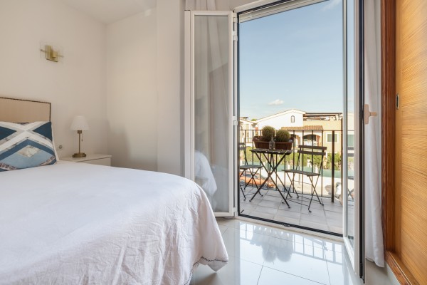 Ático de 4 dormitorios con solárium privado de 100 m² en Es Caülls