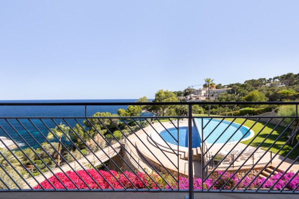 Sea view 2 bedroom apartment for rent in Sol de Mallorca