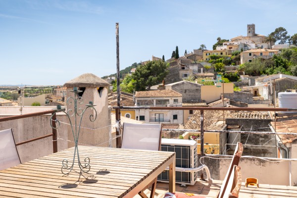 Casa tradicional de pueblo con vistas