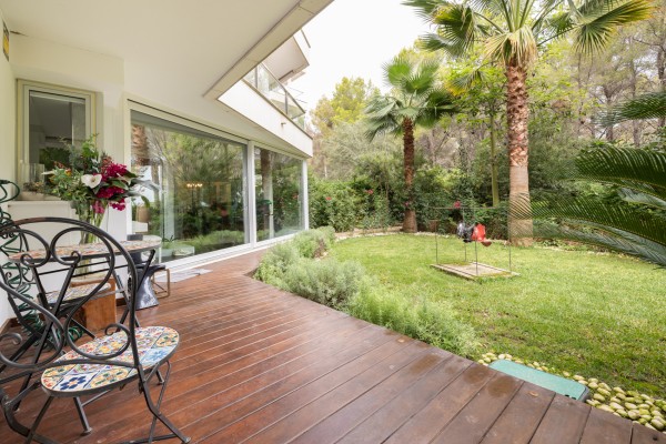 Planta baja con jardín privado en venta en Sol de Mallorca